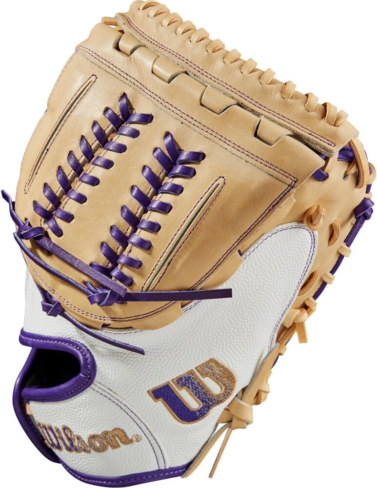34 Inch Wilson A2000 Aubree Munro Game Model Fastpitch Softball Catcher Mitt WBW10101834 6 34 Inch Wilson A2000 Aubree Munro Game Model Fastpitch Softball Catcher Mitt WBW10101834 - Image 4